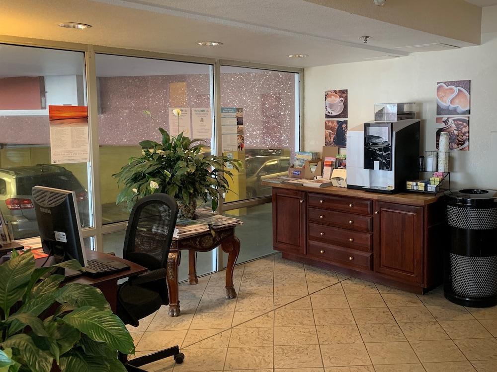 Gold Leaf Hotel Of Dewey 듀이 비치 외부 사진